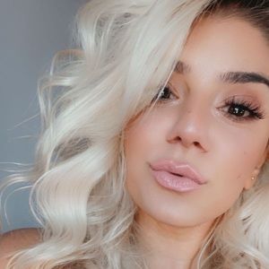 Meet your Posher, Ani